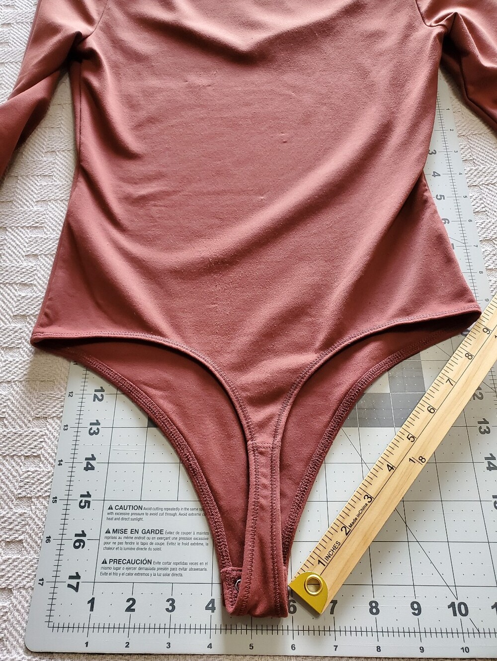 Abercrombie & Fitch Soft A&F Long-Sleeve Sweetheart Neckline Bodysuit - Picture 9 of 14